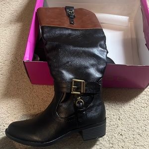 Rampage- Ivelia boots brand new 5.5